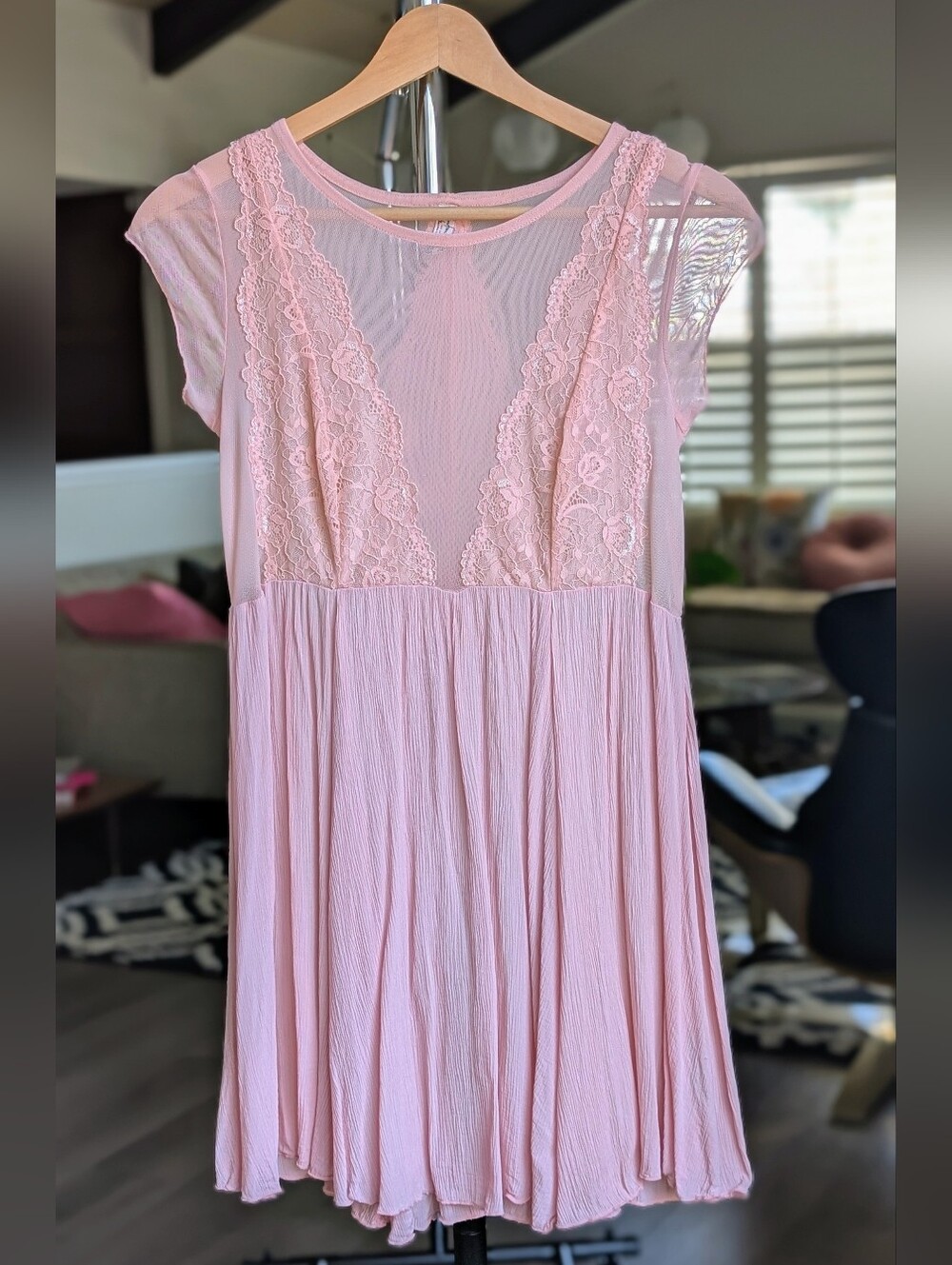 Intimately by Free People Peachy Pink Lace-Panel Mini Dress Size XS 💝
